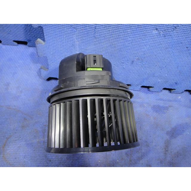 Volvo ボルボ V40 MB4164T 等 ブロア モーター ファン  品番 AV6N18456BA  [1063] | 