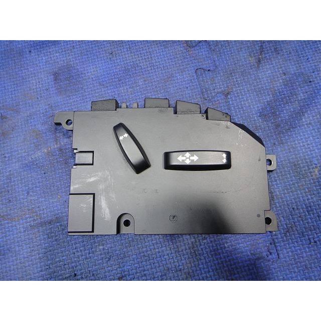 Volvo ボルボ V40 MB4164T 等 右 シート スイッチ  品番 31421353  [1063] | 