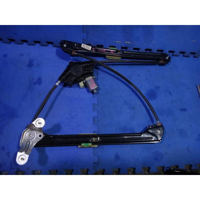 ワーゲン ゴルフ 7 AUCPT AUCJZ 等 左 フロント パワーウィンドウ レギュレータ― モーター付き 品番 5G4837461   [1074] | 