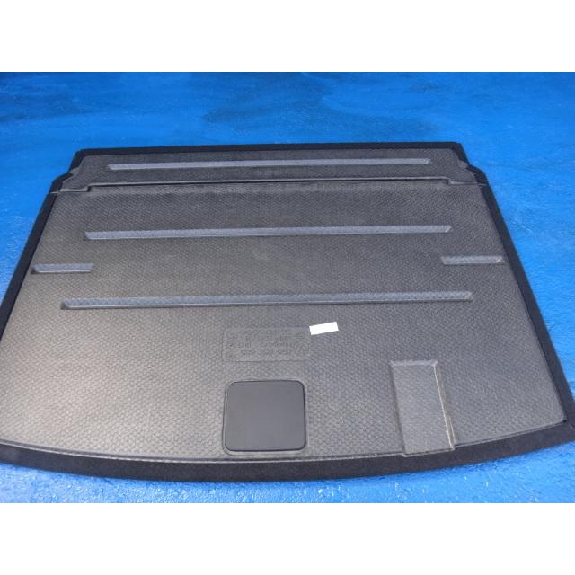 ワーゲン ゴルフ 7 AUCPT AUCJZ 等 リア カーゴルーム フロア ボード マット カバー 品番 5G6858855 [1074] |  | 02