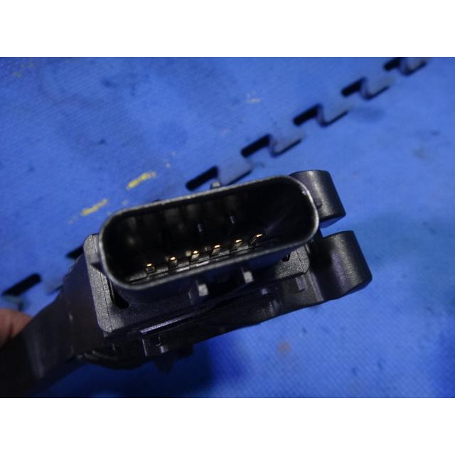 ワーゲン ゴルフ 7 AUCPT AUCJZ 等 アクセル ペダル センサー 品番