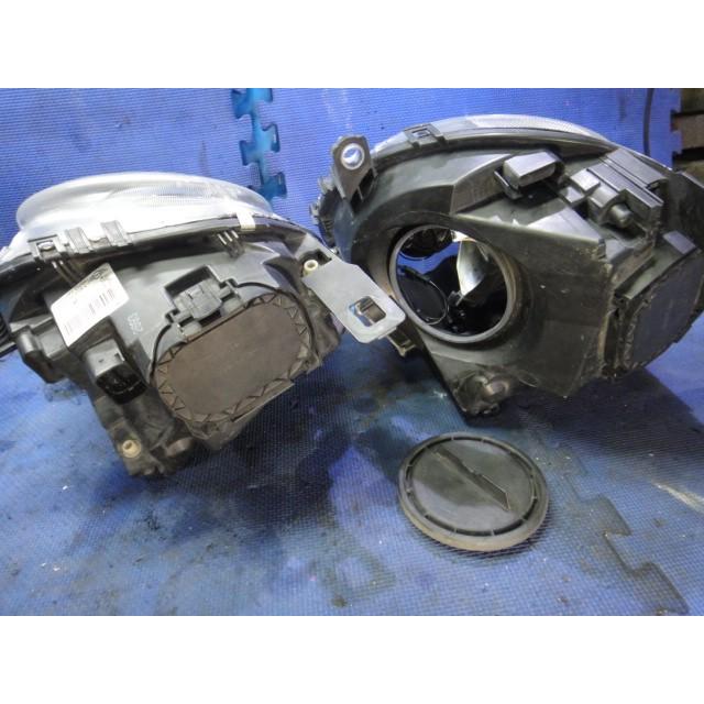 ＢＭＷ ミニ クーパー  R56  等   純正　左右 キセノン ヘッドライト　バラスト付き　品番  0301225673 ［1227］ HID |  | 04