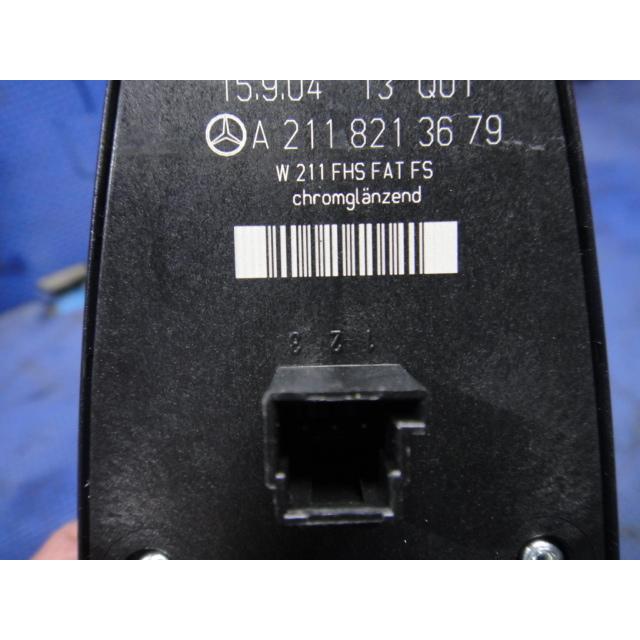 メルセデス ベンツ  W211 E240 E320 等　運転席　右 側 フロント パワーウィンドウ スイッチ　品番 2118213679  [1328] |  | 01