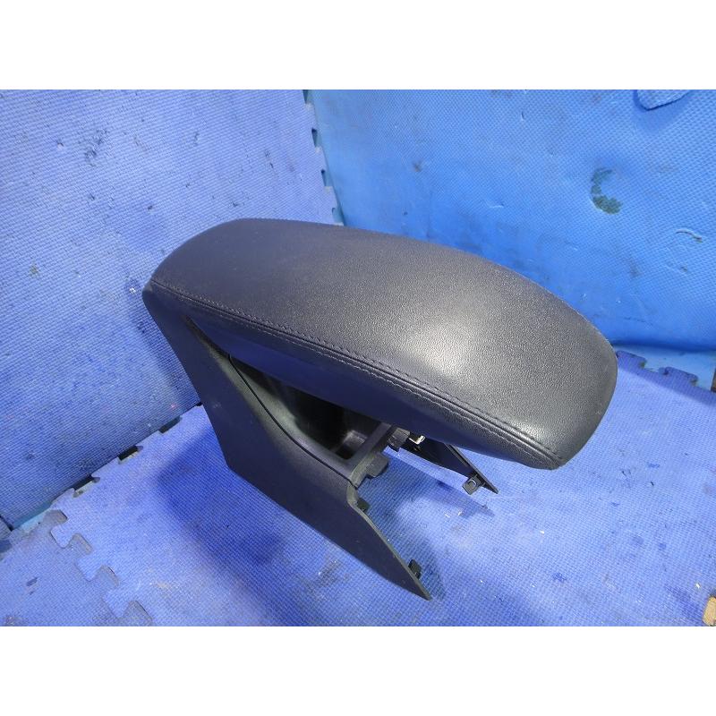 プジョー 208 A9 系 等 純正 アームレスト  肘置き  小物入れ　  [1348] |  | 01