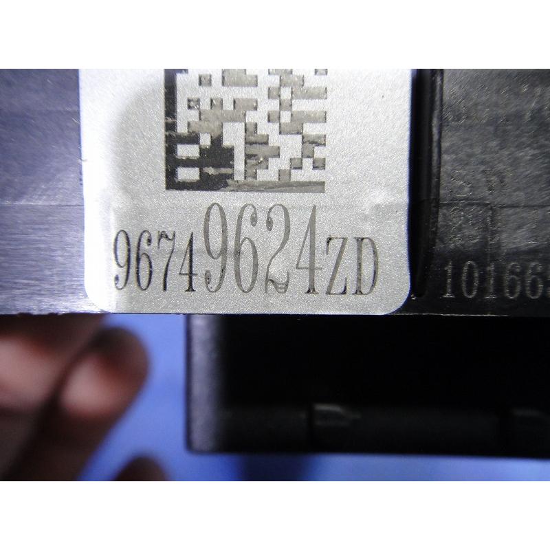 プジョー 208 A9 系 等 フロント パワーウィンドウ スイッチ 品番 96749624ZD   [1348] |  | 02