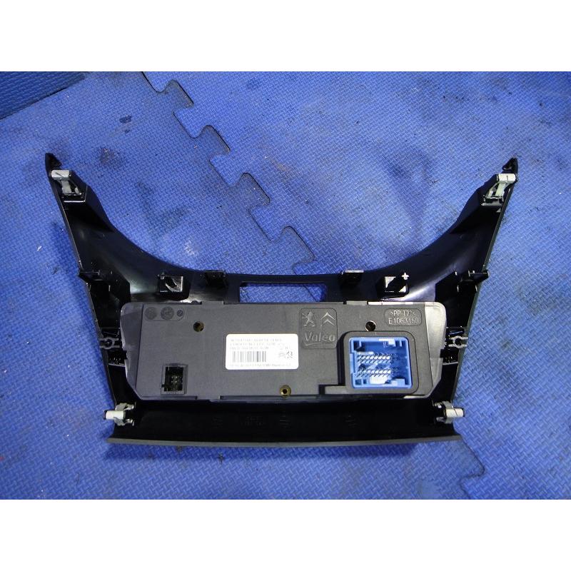 プジョー 208 A9 系 等 エアコン スイッチ  品番 96722471XU   [1348] |  | 01