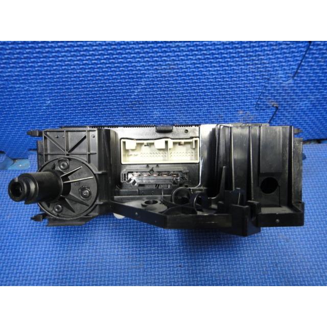 VW ゴルフ 5 1K系  エアコン スイッチ パンネル　  [1350] |  | 01