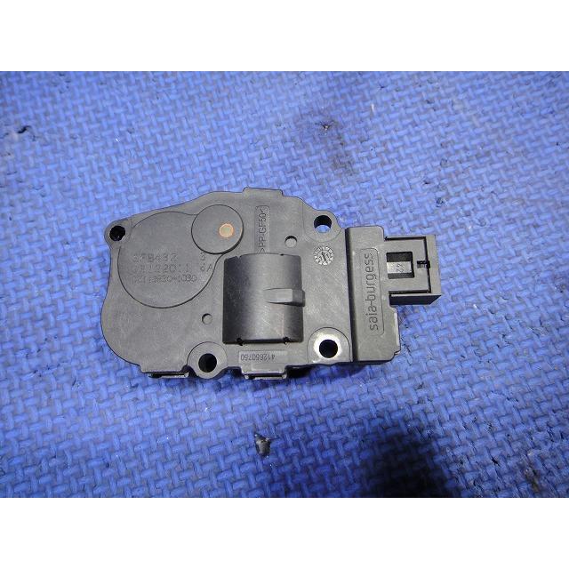BMW X1 E84 VL18 等  エアコン ヒーター フラップ モーター (b)  品番 EFB432 410475520 CZ113930 [1424] | 