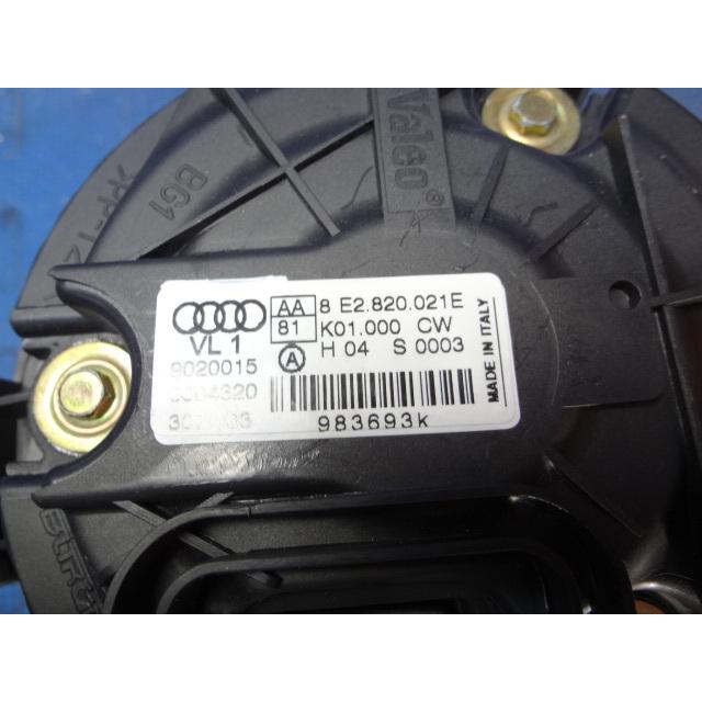 アウディ A4 8E系 B6 等 ブロア モーター ファン　品番 8E2820021E  [1437] |  | 01