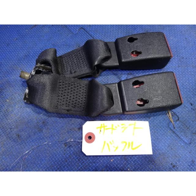 メルセデス ベンツ W124　E280 E320 TE ワゴン 等   サード シート ベルト バックル  [1479] |  | 01