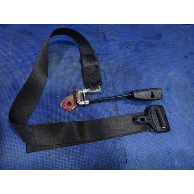 メルセデス ベンツ W124　E280 E320 TE ワゴン 等  リア シート ベルト バックル  [1479] | 