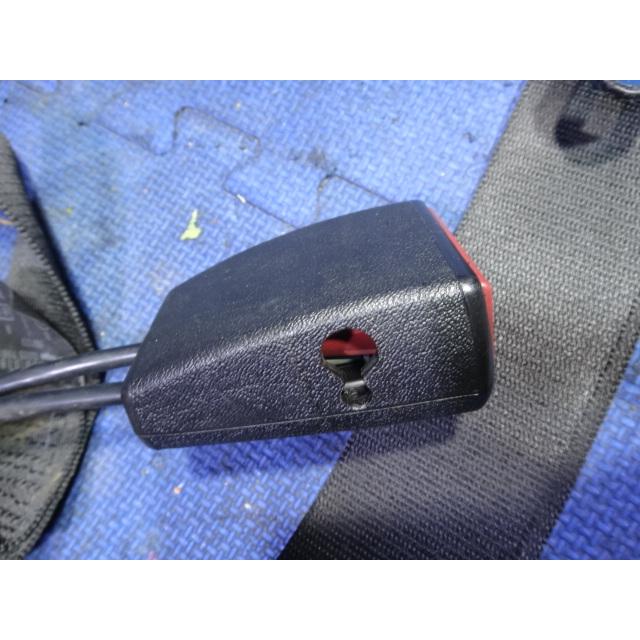 メルセデス ベンツ W124　E280 E320 TE ワゴン 等  リア シート ベルト バックル  [1479] |  | 01