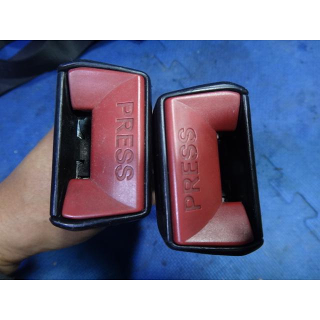 メルセデス ベンツ W124　E280 E320 TE ワゴン 等  リア シート ベルト バックル 1248602796 [1479] |  | 02