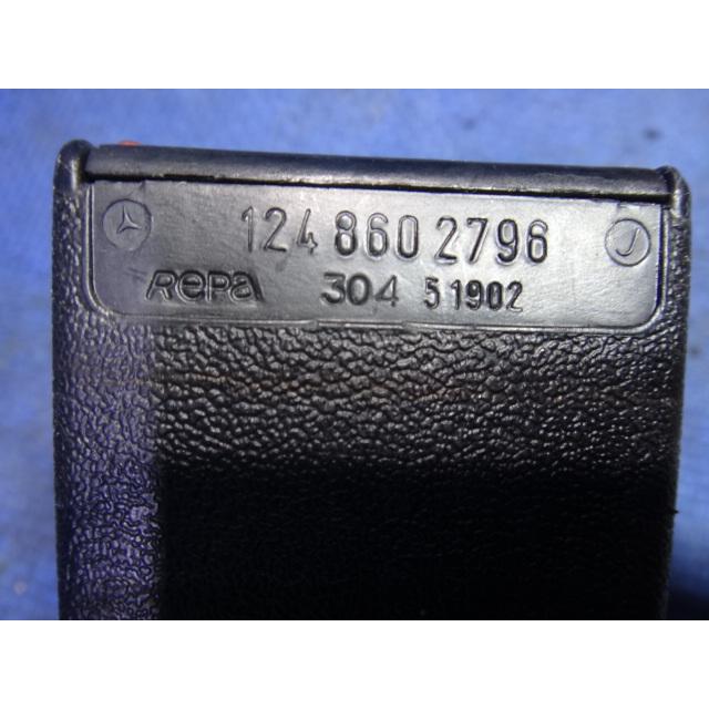 メルセデス ベンツ W124　E280 E320 TE ワゴン 等  リア シート ベルト バックル 1248602796 [1479] |  | 03