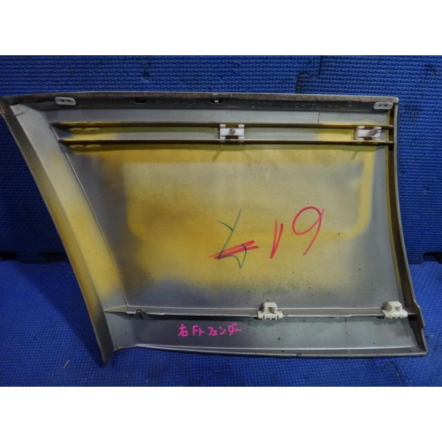 メルセデス ベンツ W124　E280 E320 等  右 フロント フェンダー サッコパネル カバー 品番 1246901440  [1479] |  | 03