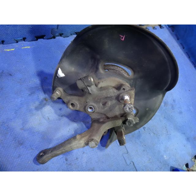 メルセデス ベンツ W124　E280 E320 等 右 フロント ハブ ナックル   [1479] |  | 01