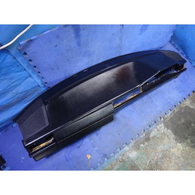 メルセデス ベンツ W124　E280 E320 等 ダッシュボード 後期 右ハンドル 黒   [1479] |  | 01