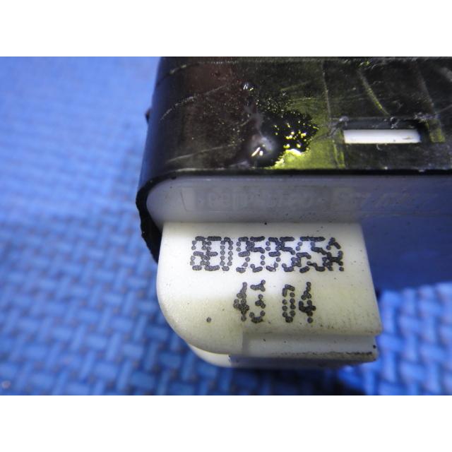アウディ A4 8E系 B6 等  ドアミラースイッチ 品番 8E0959565A　 [1593] |  | 01