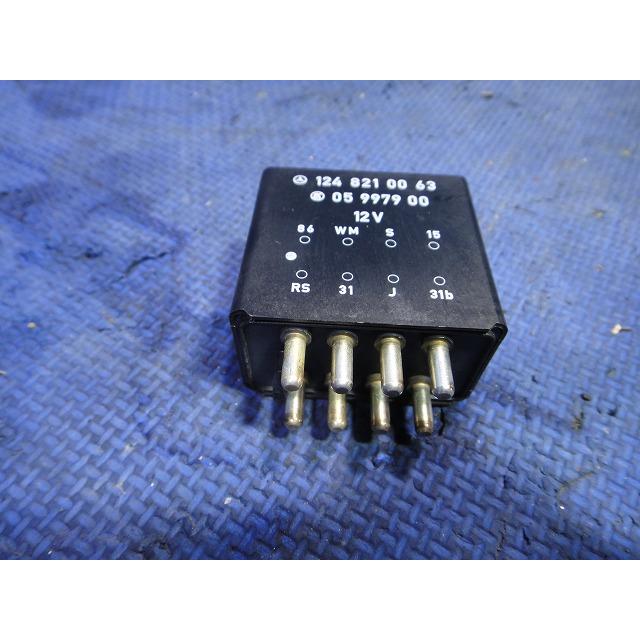 メルセデス ベンツ W124 E280 E320 等 リアワイパー リレー 品番 1248210063 [1652] 1652109輸入