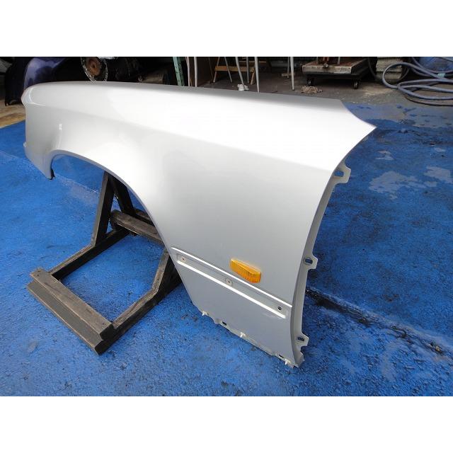 メルセデス ベンツ W124 E280 E320 等 左 フロント フェンダー  744/シルバー [1652] |  | 02