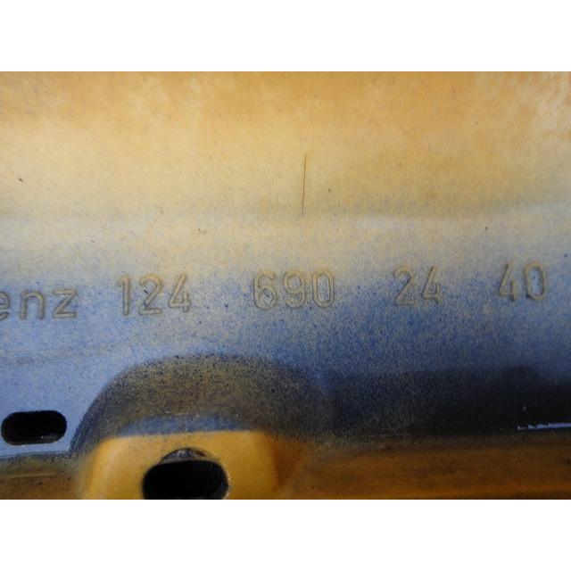 メルセデス ベンツ W124 E280 E320 等 右 サイド ステップ スカート