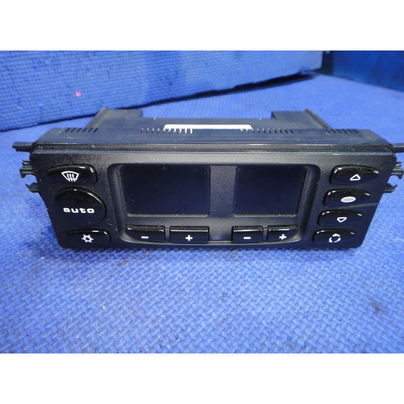 ポルシェ カレラ 911 996  エアコンスイッチ  品番 99665310103  5HB00769101 【1758】 | 