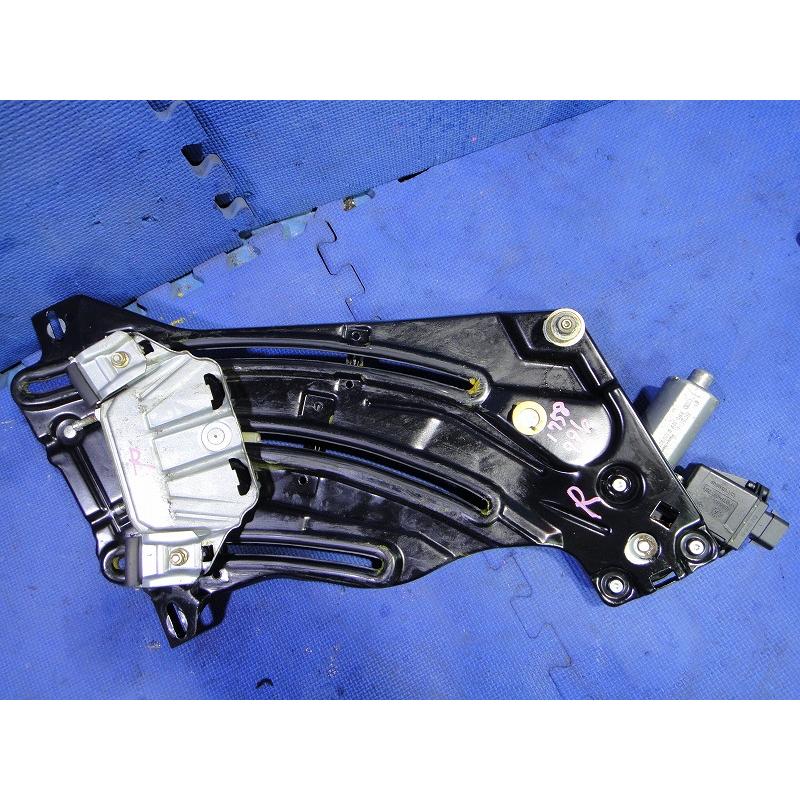 ポルシェ カレラ 911 996  カブリオレ 右 リア パワーウィンドウ レギュレーター  99662411203 【1758】 | 