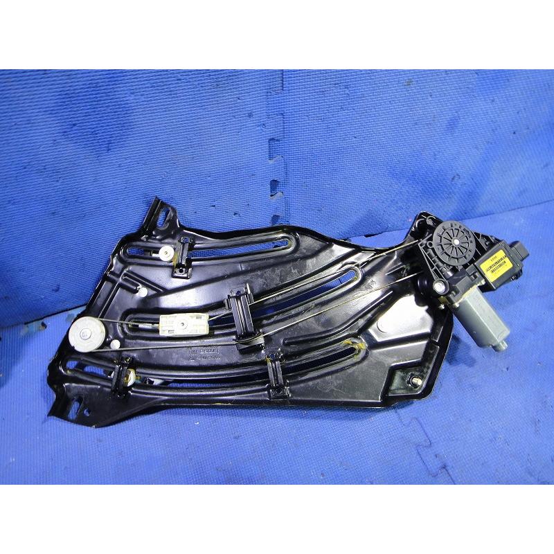 ポルシェ カレラ 911 996  カブリオレ 右 リア パワーウィンドウ レギュレーター  99662411203 【1758】 |  | 01