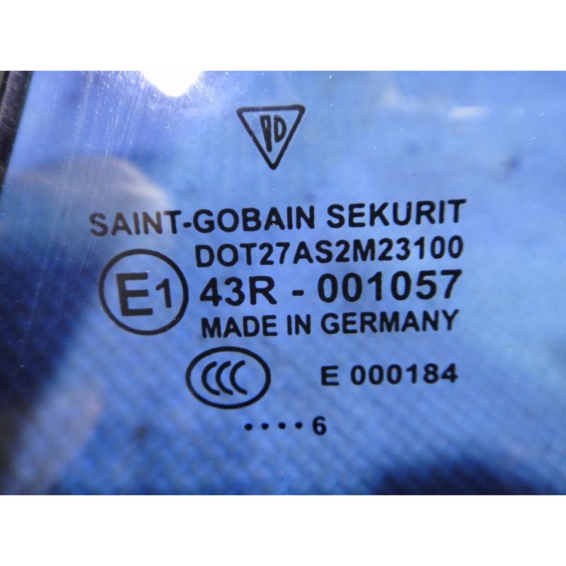 ポルシェ カレラ カブリオレ 911 996  左 リア サイド クォーター ガラス  【1758】 |  | 02