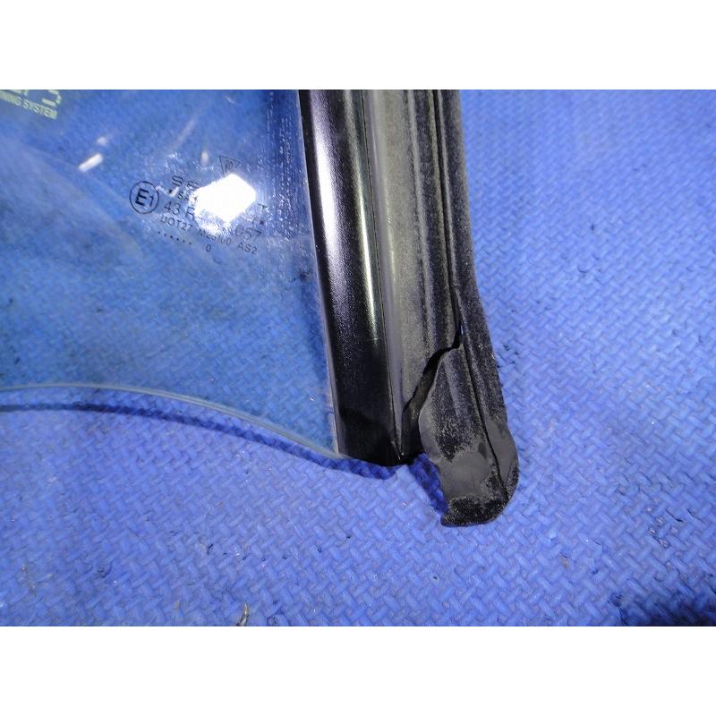 ポルシェ カレラ カブリオレ 911 996  右 リア サイド クォーター ガラス  【1758】 |  | 03