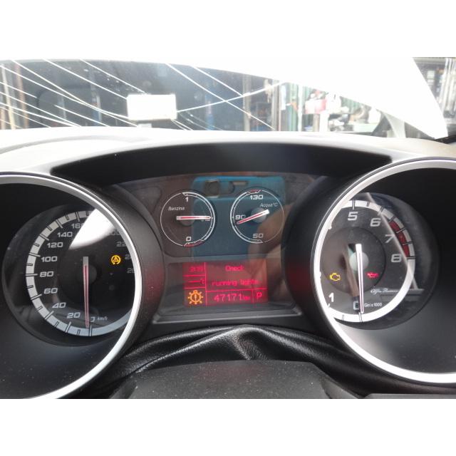 アルファロメオ ジュリエッタ 940141 等 スピード メーター パネル  472,00Km [1909] |  | 01