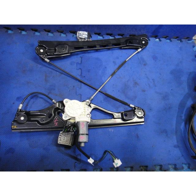 メルセデス ベンツ W211 E240 E320 等 左 フロント パワーウィンドウ レギュレーター モーター付き　品番 2117200146  [1910] | 