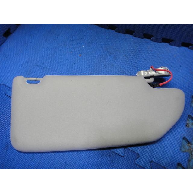 ボルボ V70 SB5244W 等   左 サンバイザー　 [1918] |  | 01