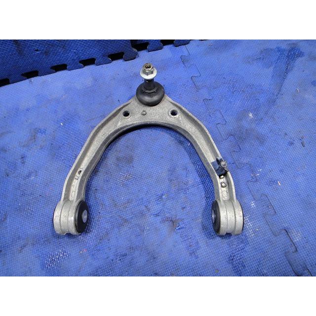 ポルシェ カイエン 9PA 等  左右共通 フロント アッパー アーム  (L)   品番 7L0407047 A   [1953] | 