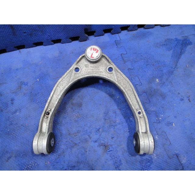 ポルシェ カイエン 9PA 等  左右共通 フロント アッパー アーム  (L)   品番 7L0407047 A   [1953] |  | 01