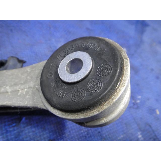 ポルシェ カイエン 9PA 等  左右共通 フロント アッパー アーム  (L)   品番 7L0407047 A   [1953] |  | 03