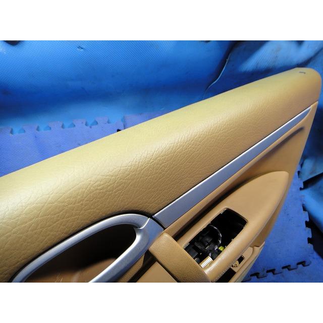 ポルシェ カイエン 9PA 等 右 フロント ドア 内張 トリム    [1953] |  | 02