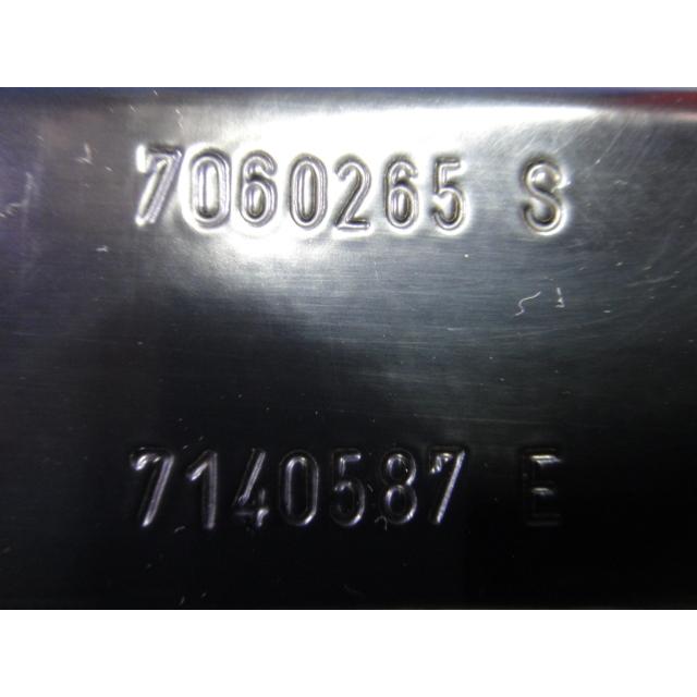 BMW E90 E91 320i 325i 等  純正　左 フロント パワーウィンドウ　 レギュレーター　 品番 7140587　 [2010] |  | 01