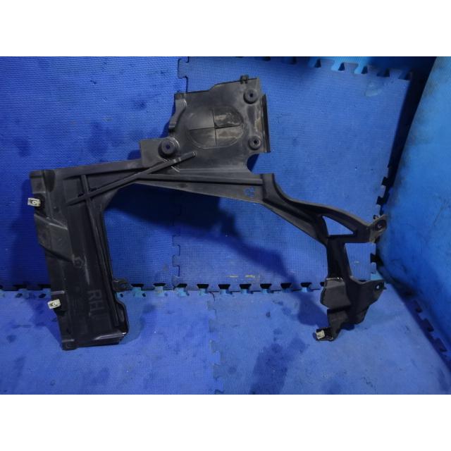 BMW 218D 218i F45 等 アンダー カバー フロア 右 リア 品番 7290812  [2061] |  | 01