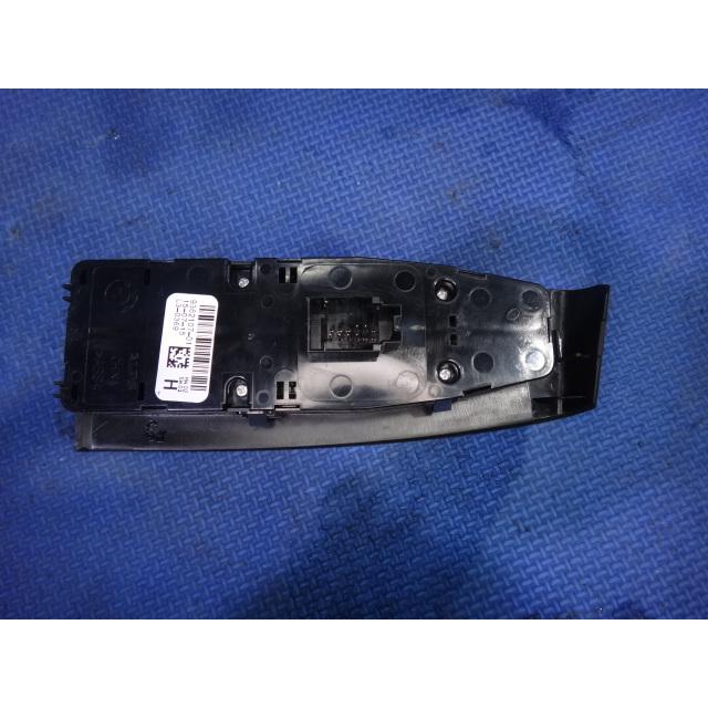 BMW 218D 218i F45 等  フロント 運転席 パワーウィンドウ スイッチ  品番 9362107 [2061] |  | 01