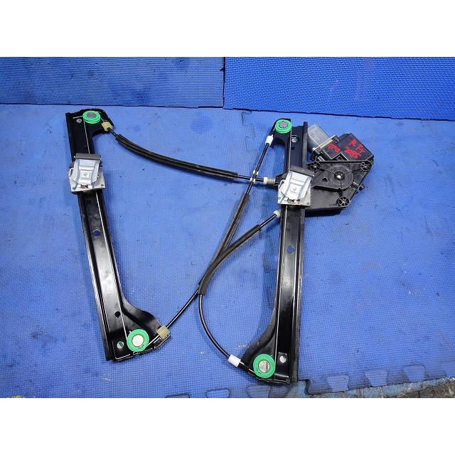 2017y VW ポロ  6R 系 等 右 フロント パワーウィンドウ レギュレーター   [2085] | 