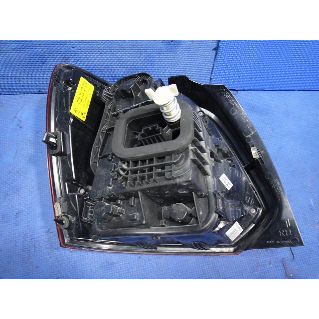 2017y VW ポロ  6R 系 等 右 テール レンズ ライト ランプ  品番 6C0945112L  6C0945112A [2085] |  | 02