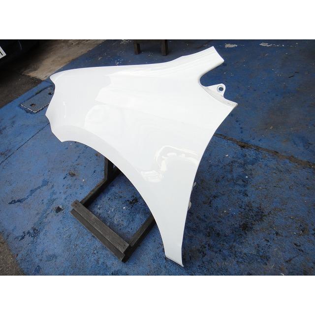 2017y VW ポロ  6R 系 等 左 フロント フェンダー  LC9AL/白/ピュアホワイト [2085] |  | 02