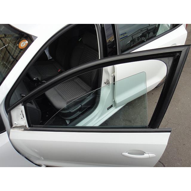 VW ポロ  6R 系等 左 フロント ドア  LC9AL/白 [2085] |  | 04