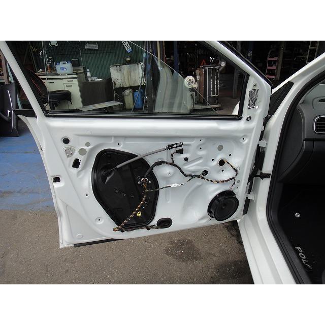 VW ポロ  6R 系等 左 フロント ドア  LC9AL/白 [2085] |  | 05