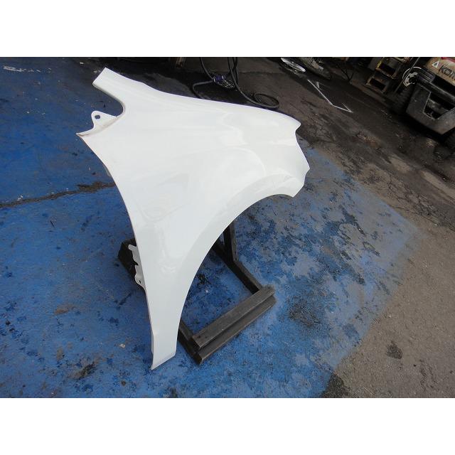 2017y VW ポロ  6R 系 等 右 フロント フェンダー  LC9AL/白/ピュアホワイト [2085] |  | 01