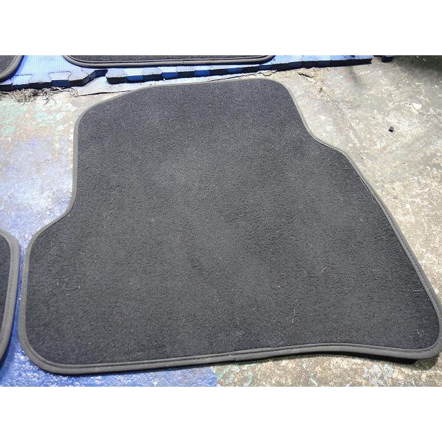 VW ポロ  6R 系等  純正 フロア マット １台分  [2085] |  | 04