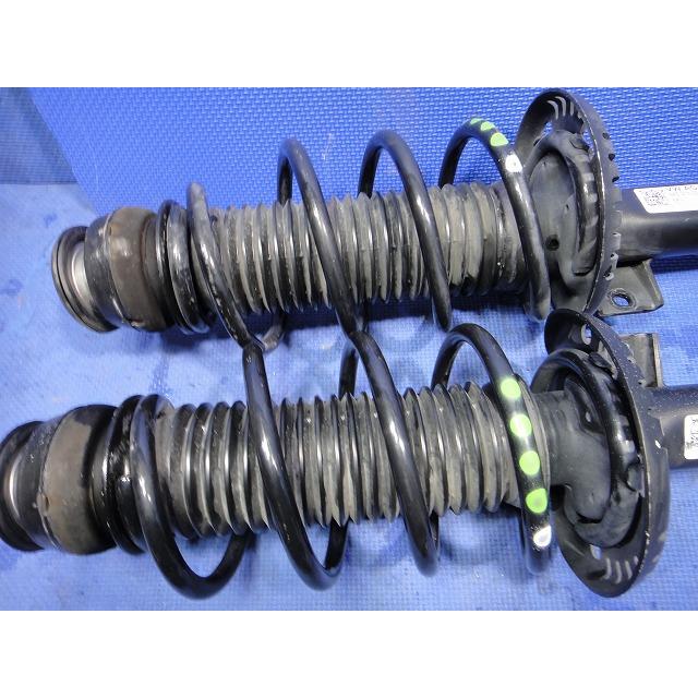 2017y VW ポロ  6R 系 等 純正 フロントショック ストラット 左右  走:37,100Km 品番 6R0413031AL  [2085] |  | 02