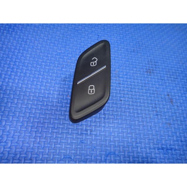 2017y VW ポロ  6R 系 等 ドアロック スイッチ ボタン 品番 6C29621258  [2085] | 