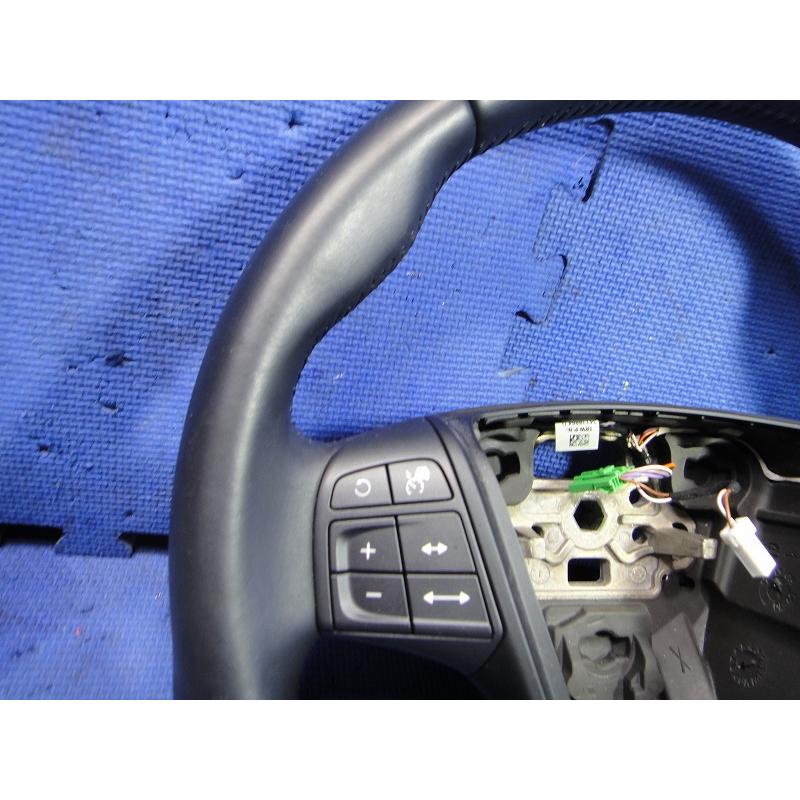Volvo ボルボ V40 MB4164T 等 純正 ステアリング ハンドル  [2110] |  | 01